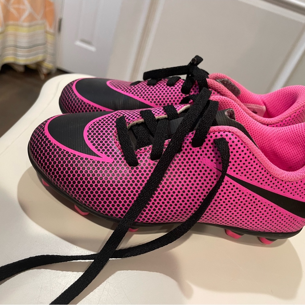 Cleats - Picture 2 of 8